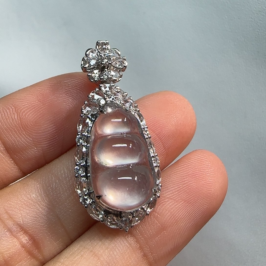 翡翠18K金镶嵌吊坠(不含链)福豆