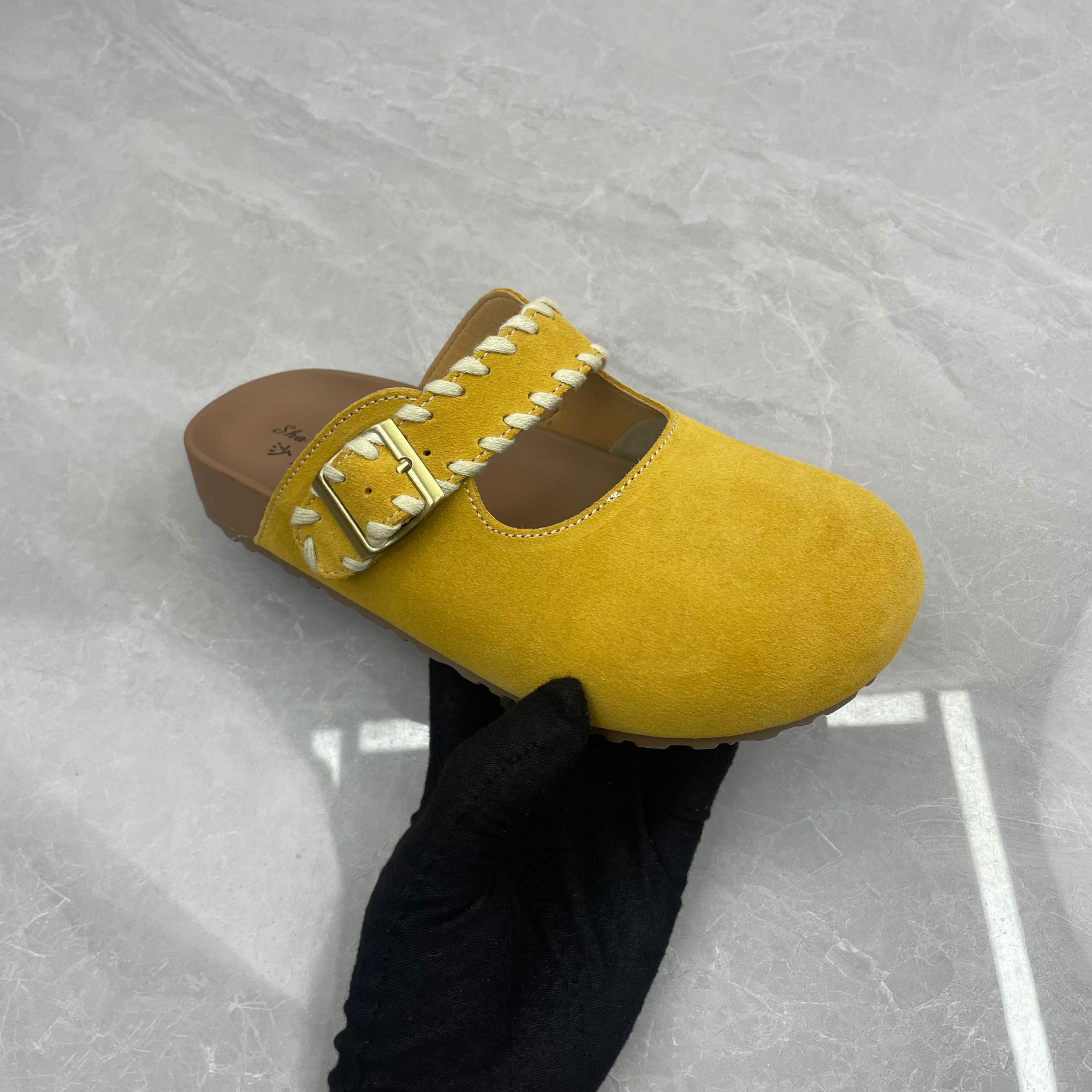 拖鞋女 (牛皮)99-11（孤品）f区38码