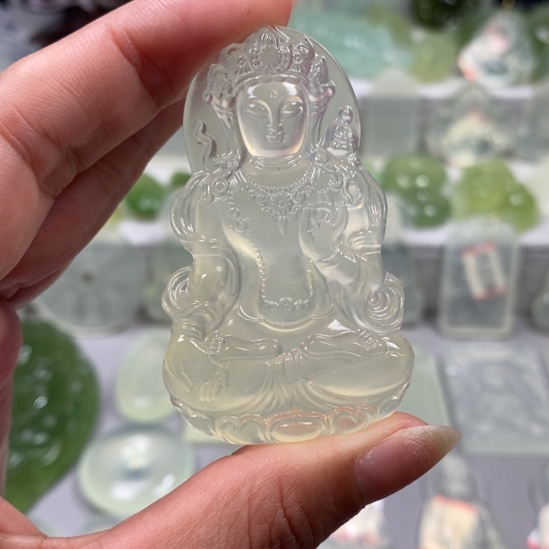 蛇纹石玉未镶嵌颈饰
