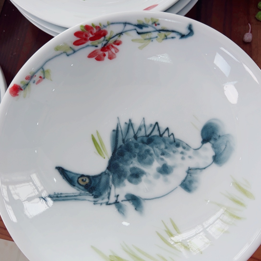 景德镇陶瓷手工手绘制作