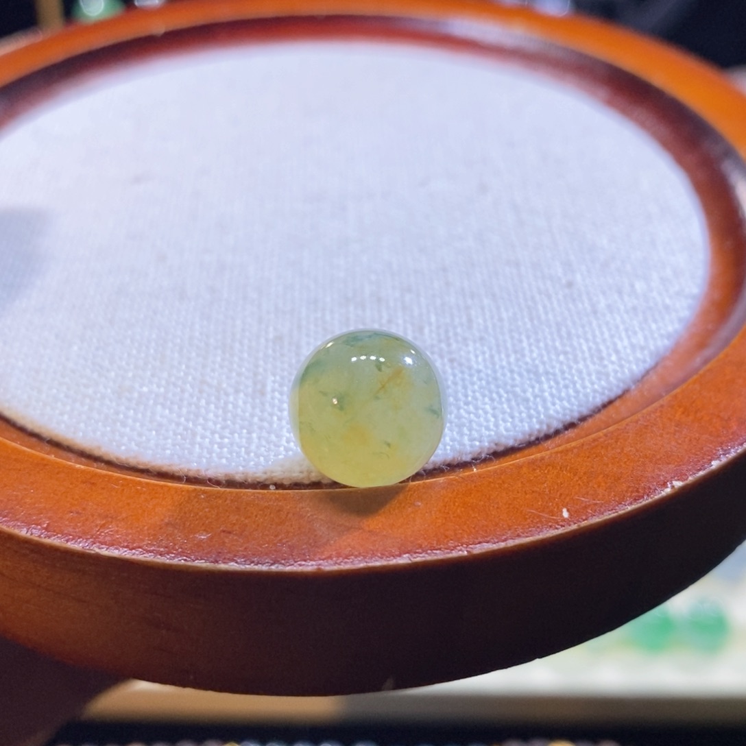 翡翠未镶嵌吊坠(不含链)翡翠冰黄飘花珠卡12.3