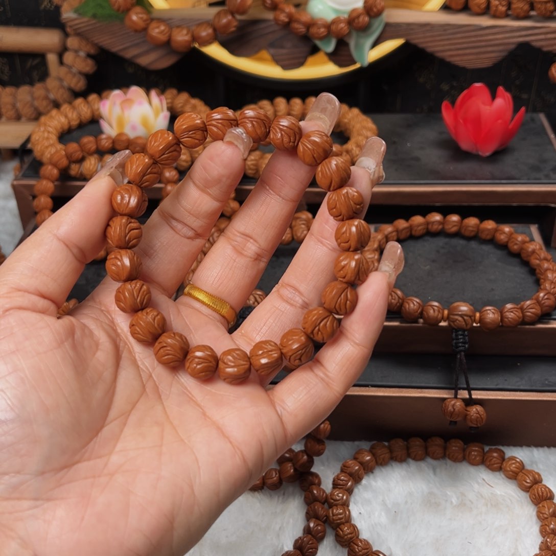 桃核手串12顶级玉龙脊单圈