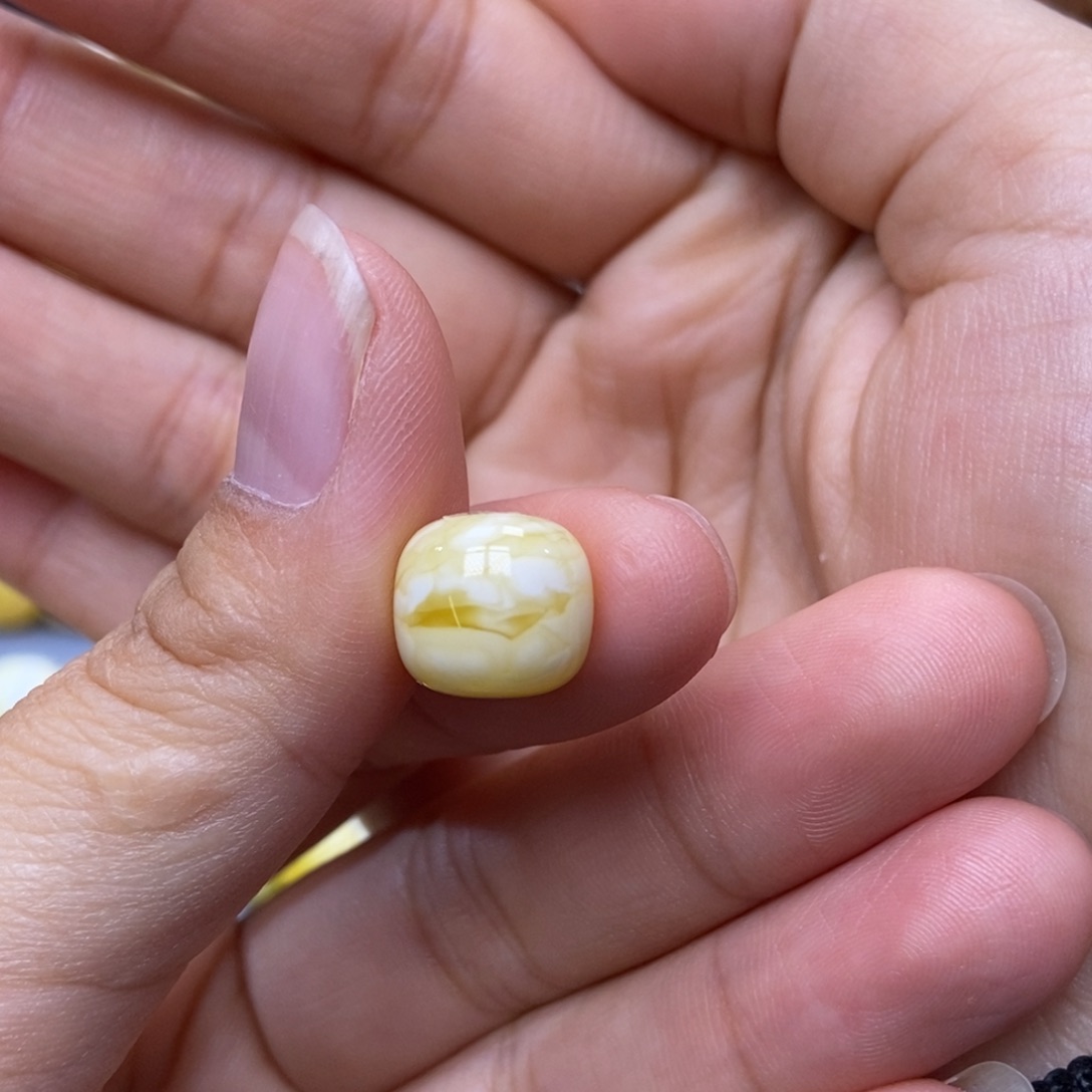 琥珀未镶嵌珠宝奇石11.3