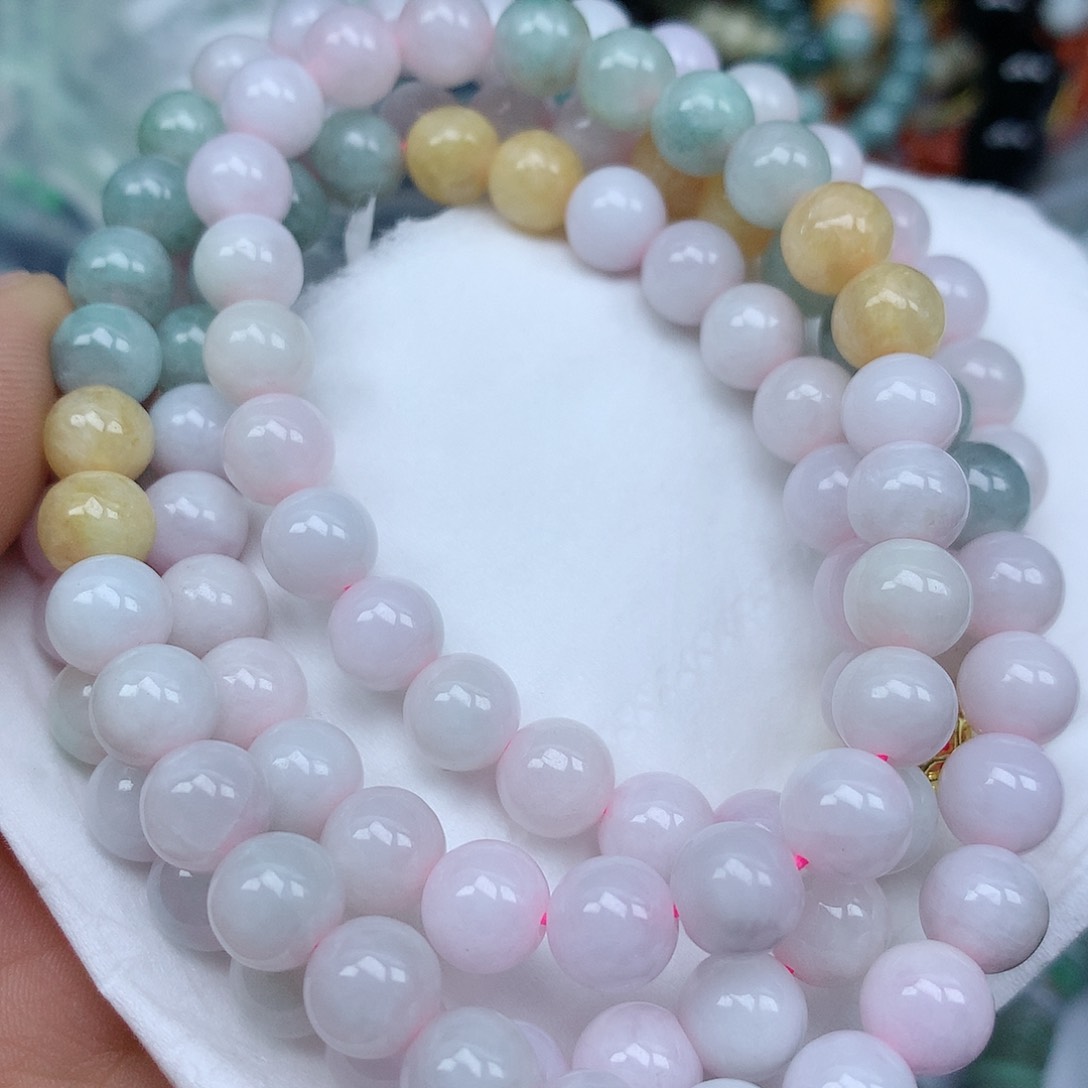 翡翠颈饰未镶嵌手串