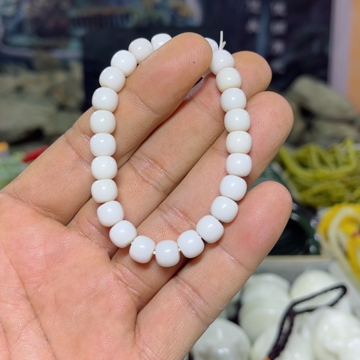 和田玉手链未镶嵌招***猫