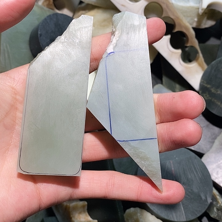 三***鸡定制和田玉未镶嵌牌子