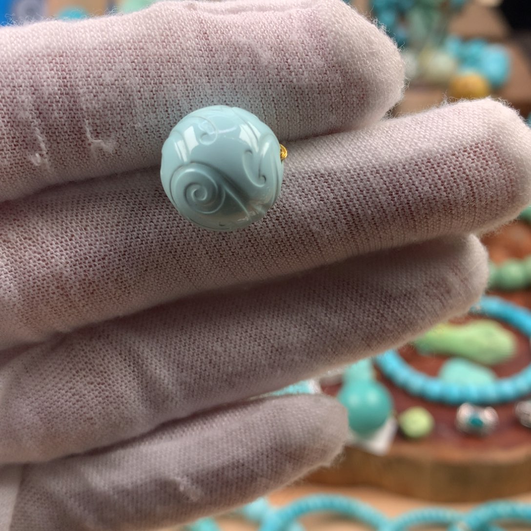 绿松石未镶嵌珠宝奇石