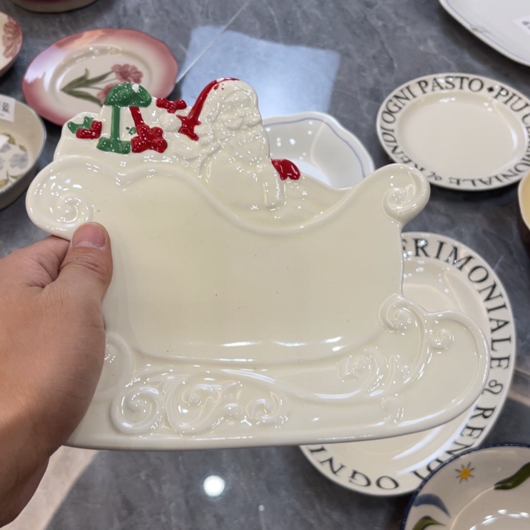 陶瓷微瑕餐具介意勿拍，满18飞！