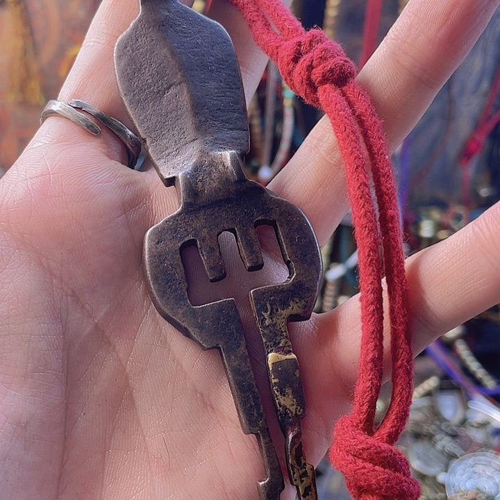 藏区老钥匙一挂件福利