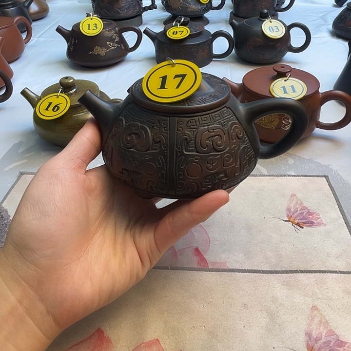 老*衲广西钦州坭兴陶茶壶