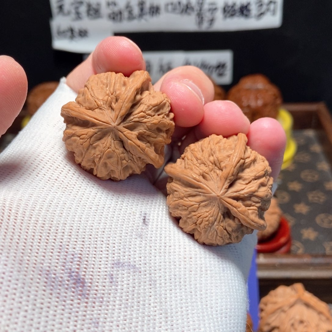 吊坠文玩核桃雨花石3麟36尺21