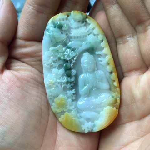 翡翠未镶嵌颈饰兜****?天然缅甸翡翠a货