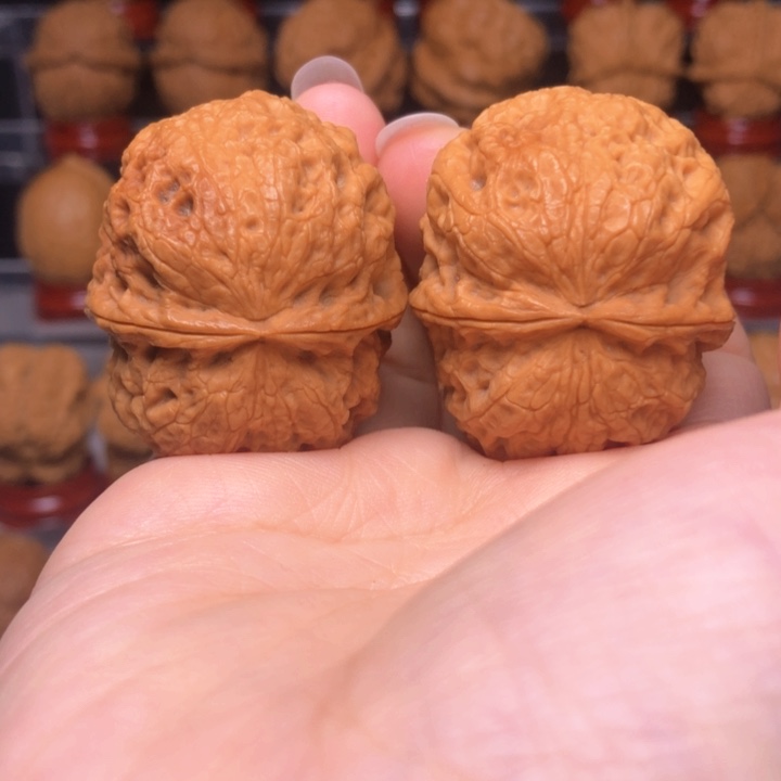 文玩核桃吊坠41虎头门埻