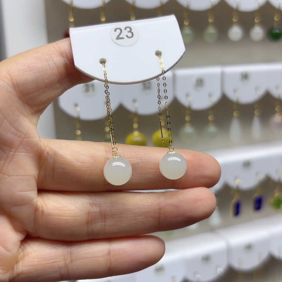 18K金镶嵌和田玉耳饰