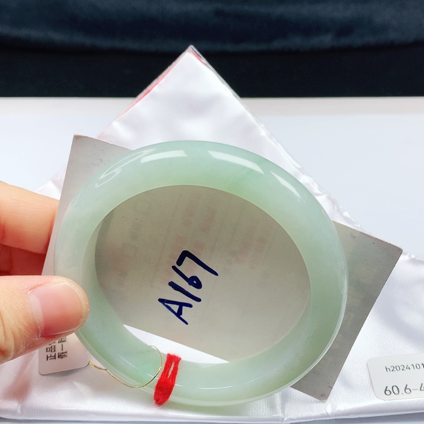 【闪购商品】翡翠手镯未镶嵌60➕圈口