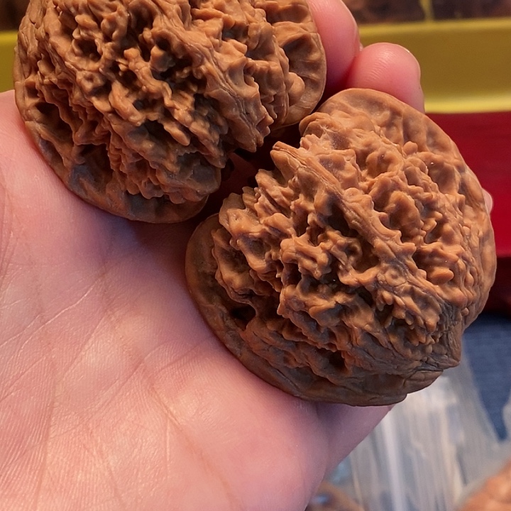 【闪购商品】文玩核桃吊坠E**L满天星