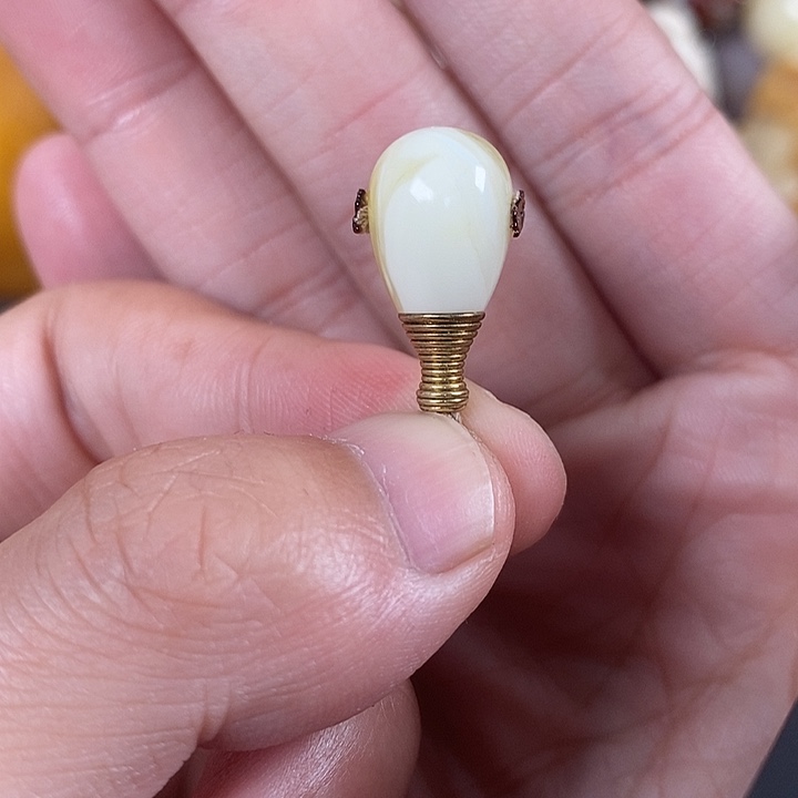 琥珀未镶嵌珠宝奇石我