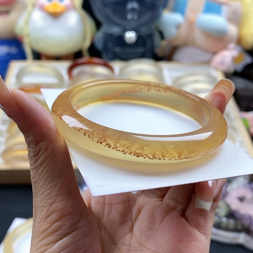 【闪购商品】玛瑙/玉髓手镯未镶嵌