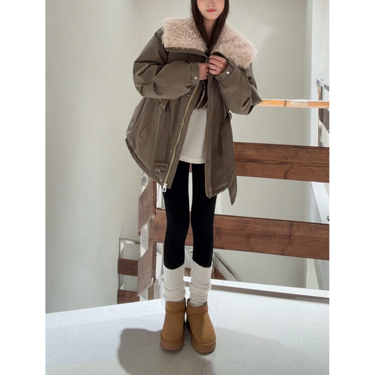 溪上--收腰翻领90派克羽绒