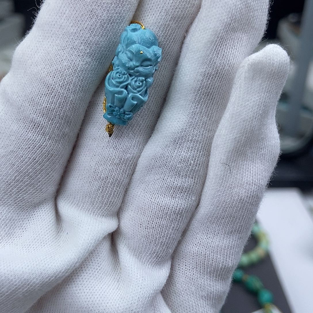 绿松石未镶嵌珠宝奇石