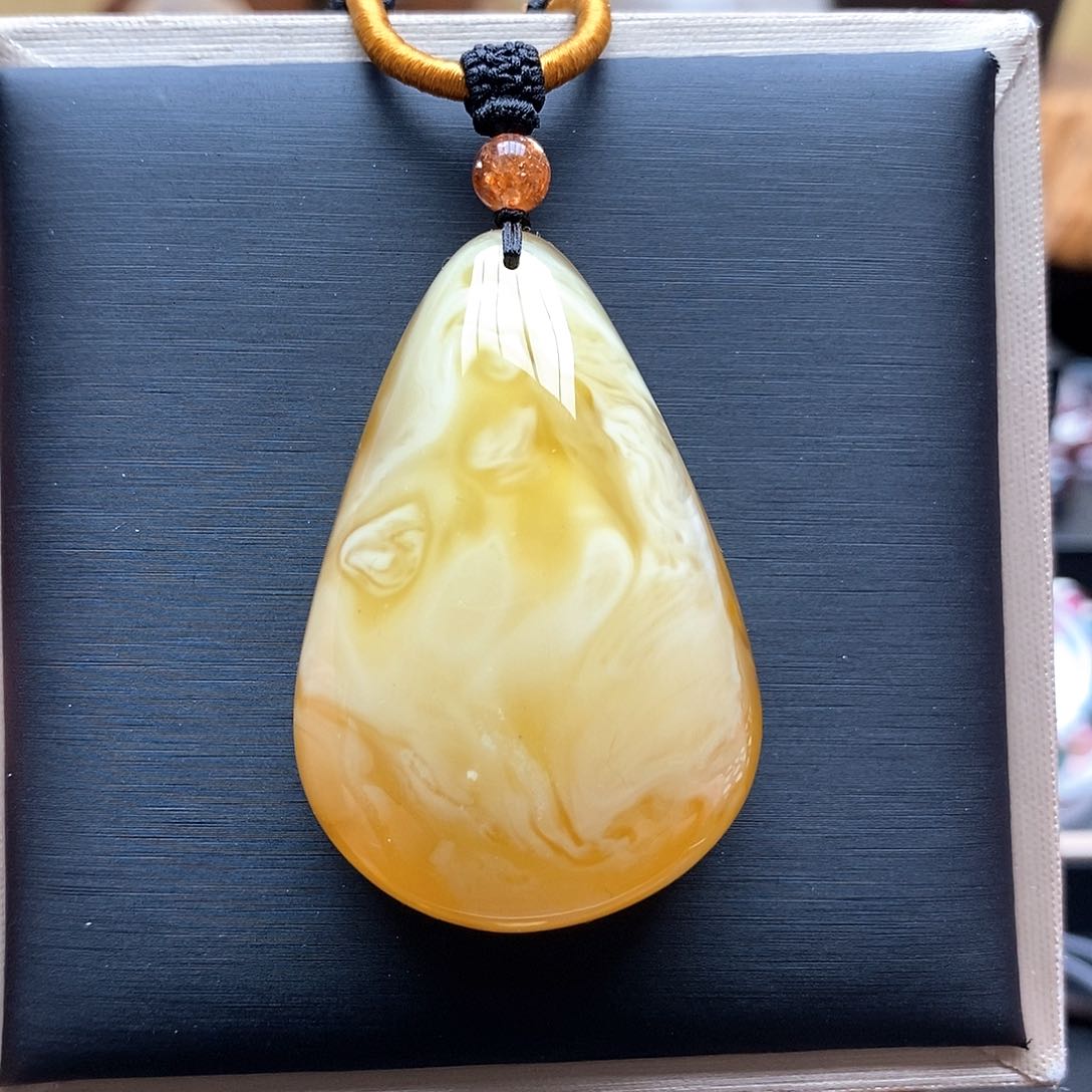 蜜蜡吊坠(不含链)未镶嵌