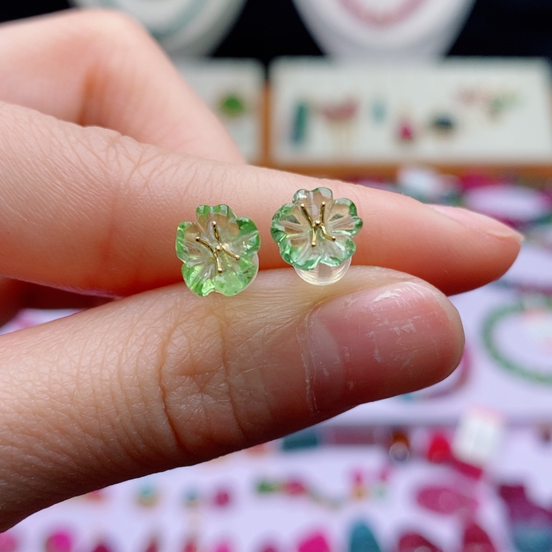 18K金镶嵌耳饰碧玺花花耳钉yy