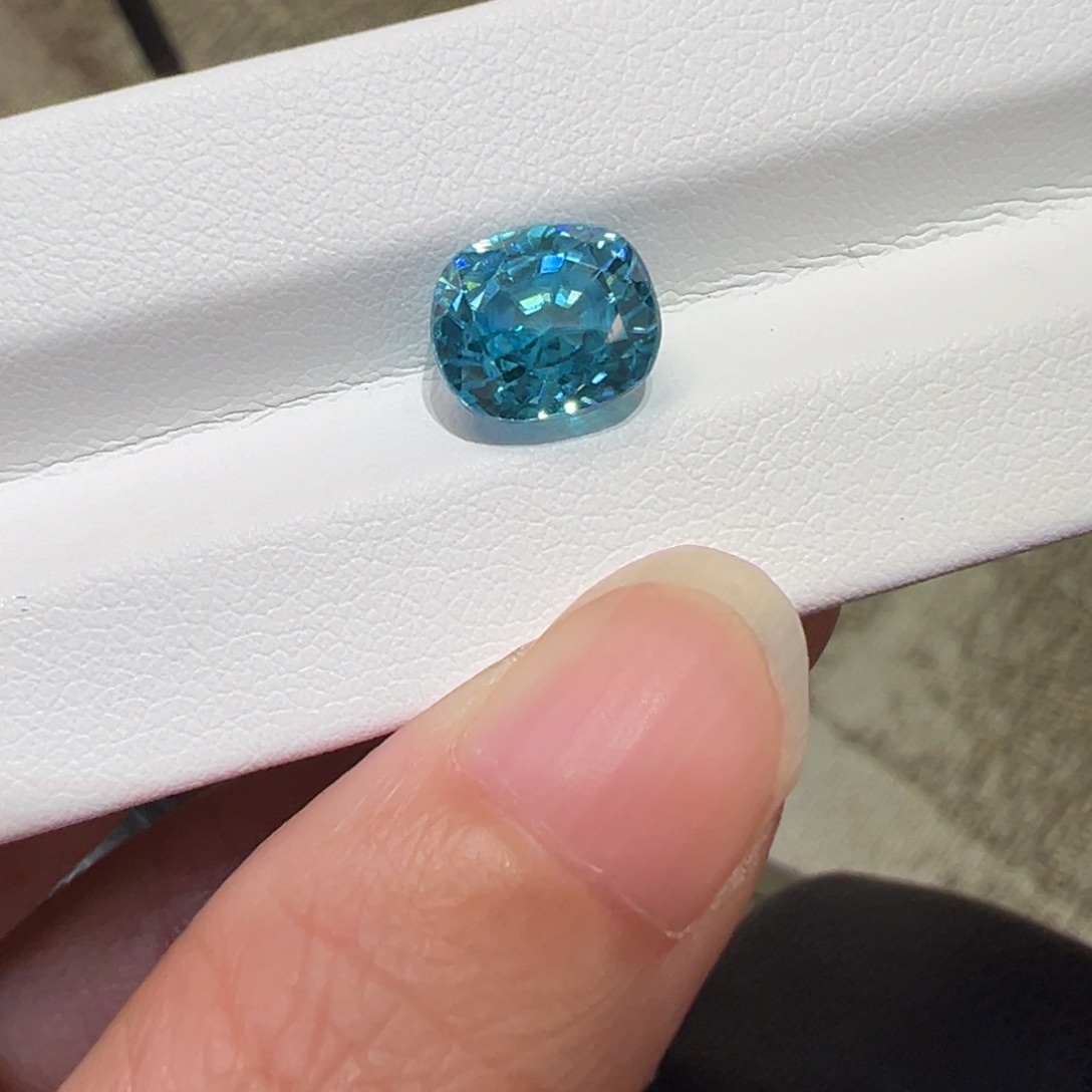 天然锆石未镶嵌裸石6ct风信子