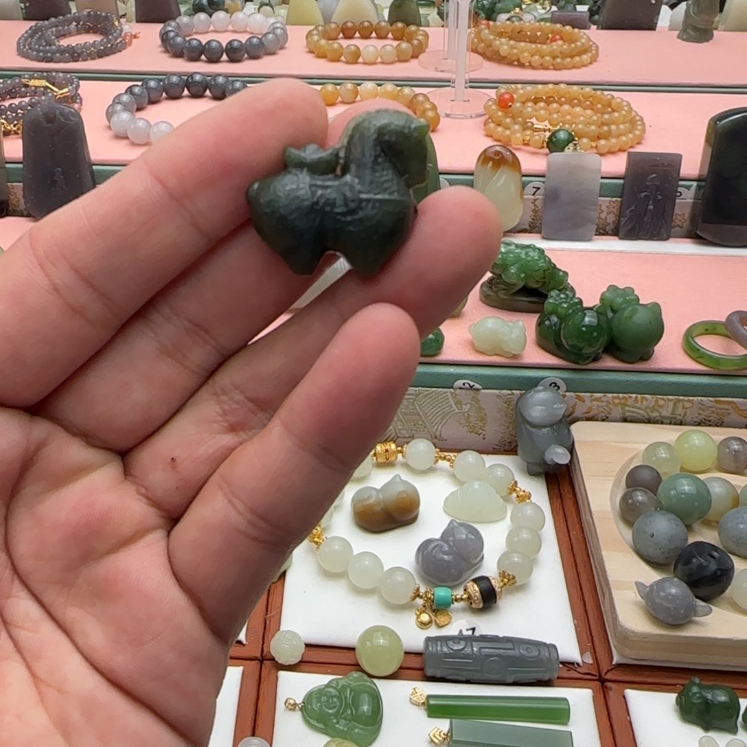 和田玉未镶嵌吊坠(不含链)