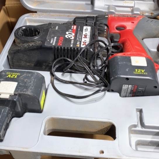 8新飞**云中古商品，瑕疵品，不包好坏。049