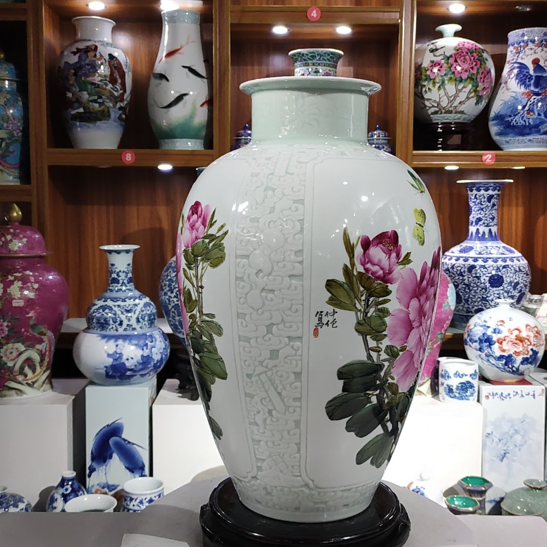 瓶王****.景德镇陶瓷花瓶