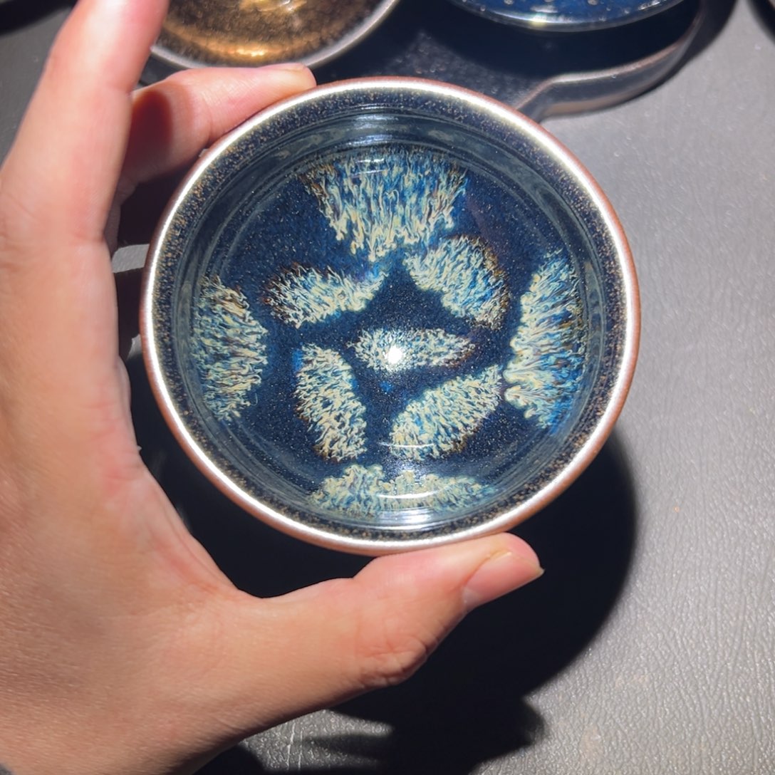 茶盏这个时候才开始发朋友说自己