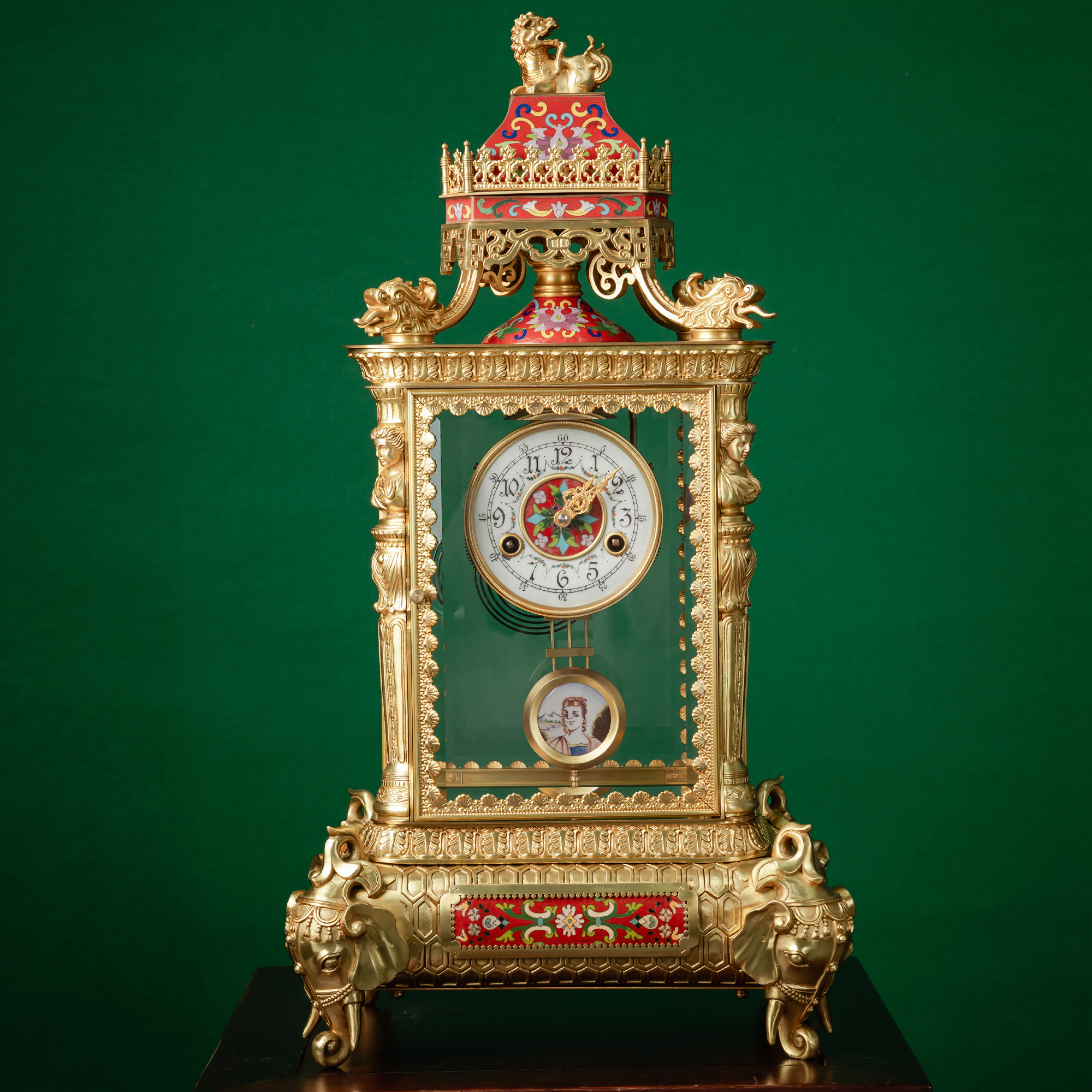 四象头瑞兽珐琅金色四明钟摆件工艺仿古复古客厅钟表中式装饰豪华