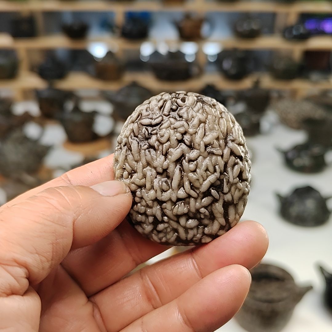 魏***馨三清山米粒玉吊坠