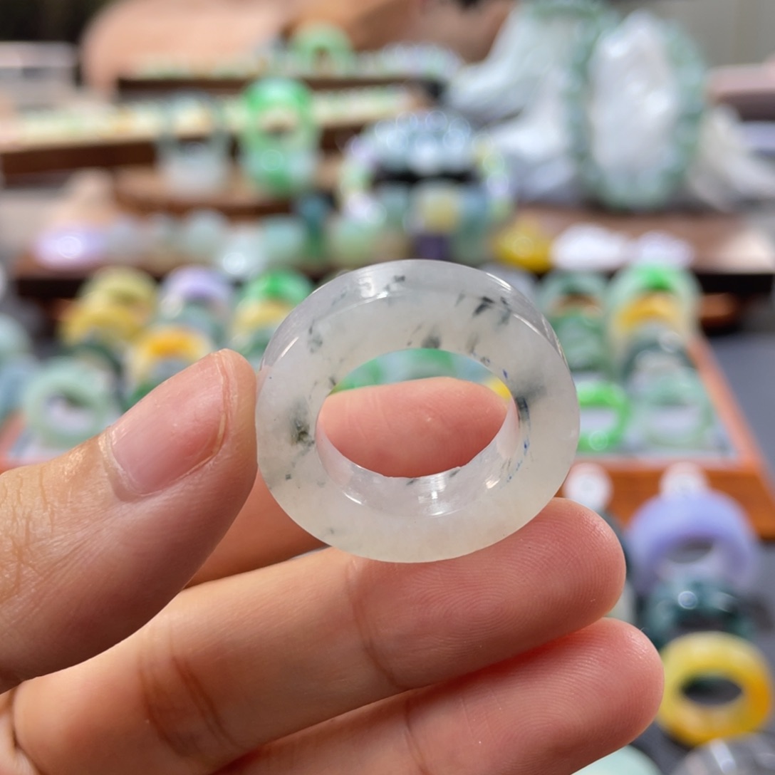 定制翡翠未镶嵌圈口12-22