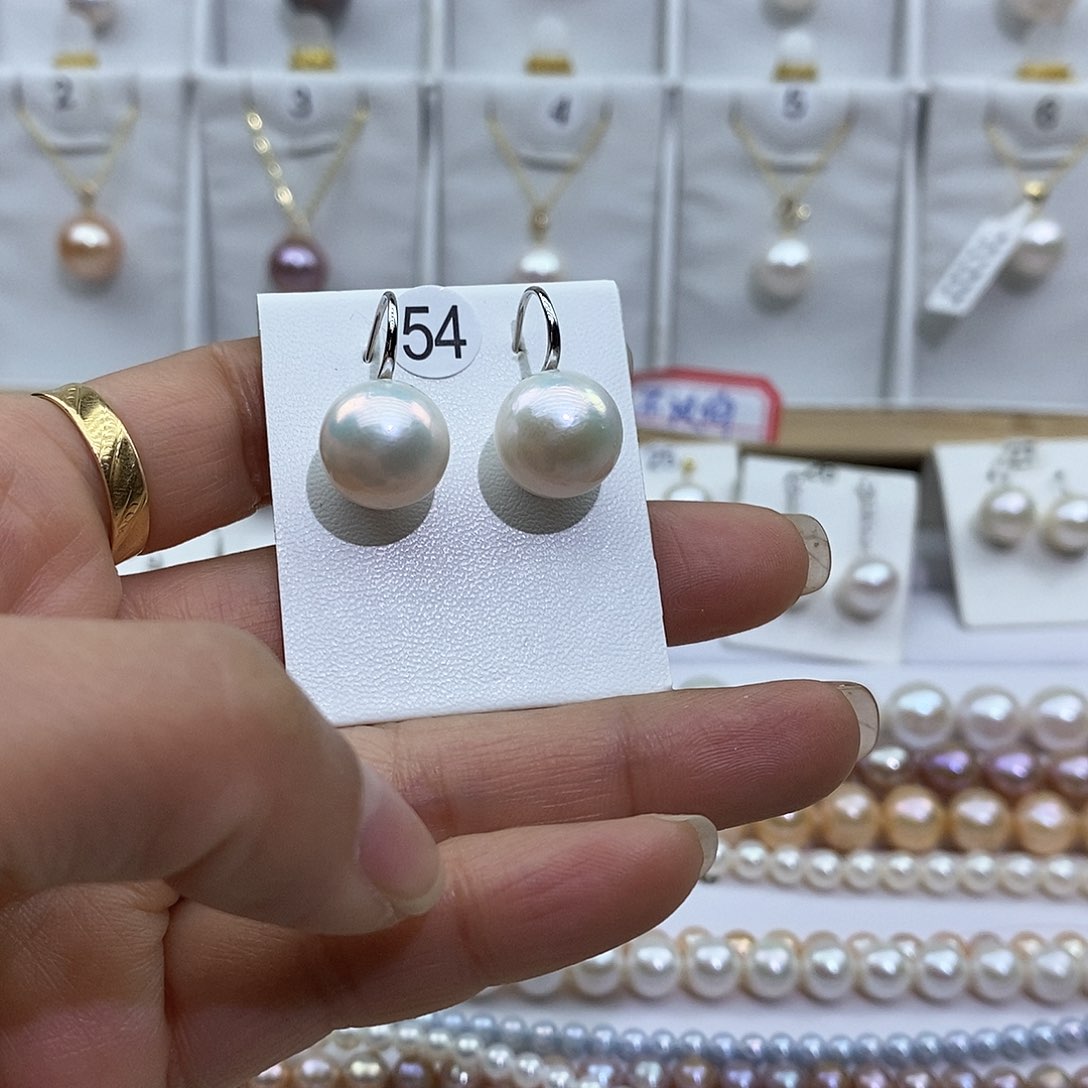 淡水珍珠吊坠(赠链)银S925镶嵌