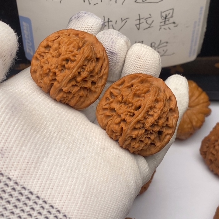 把件文玩核桃球形南疆石38