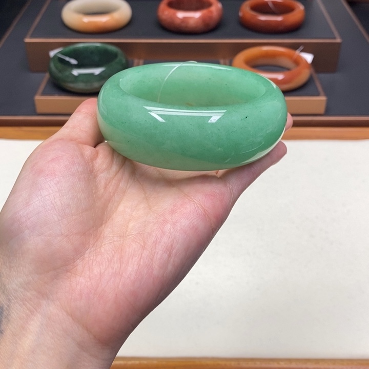 石英质玉未镶嵌佘