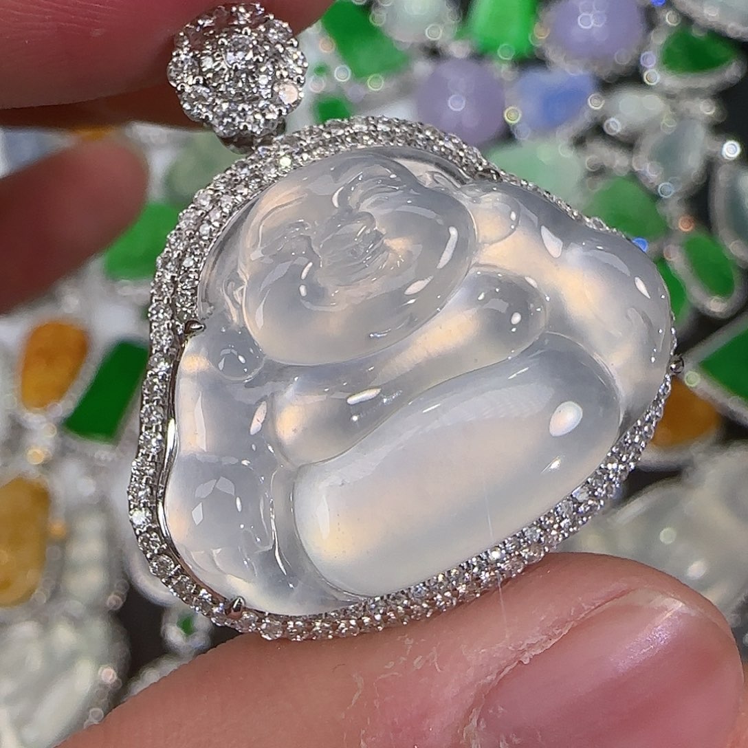 翡翠颈饰18K金镶嵌天然翡翠