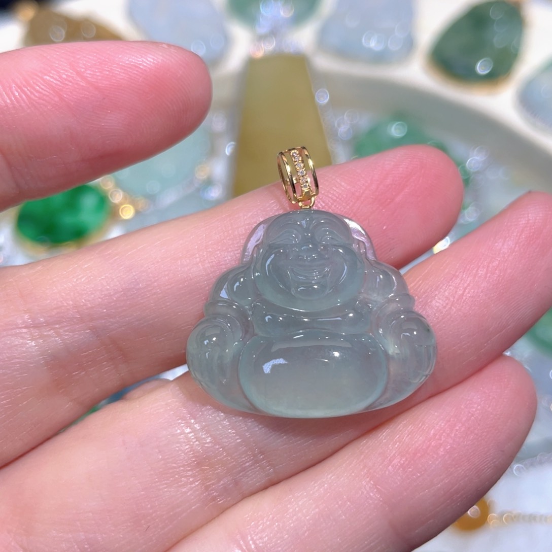 翡翠颈饰18K金镶嵌翡翠