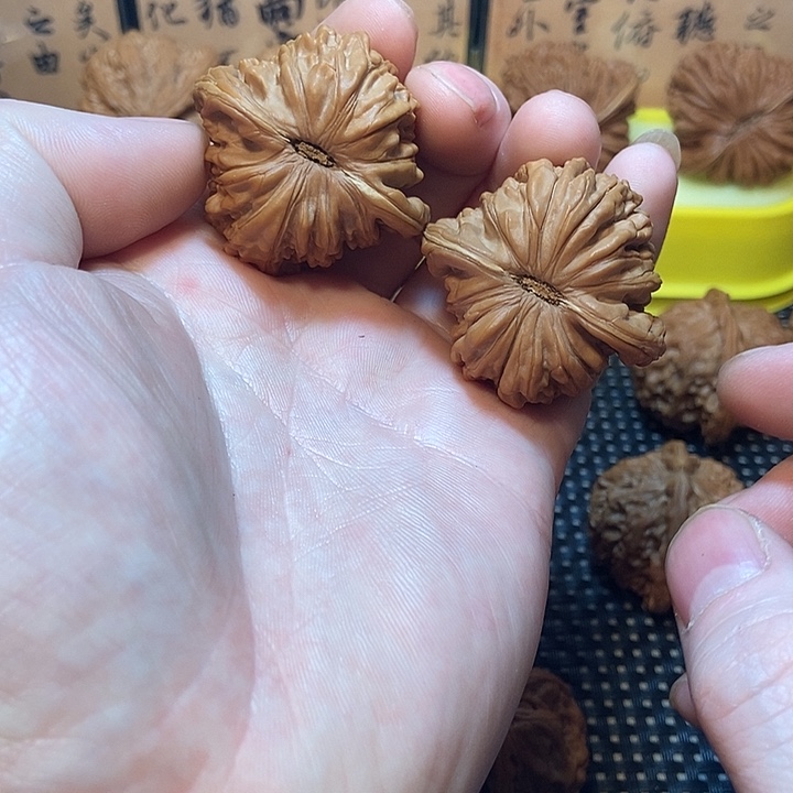 ノ***シ核桃文玩核桃把件四座楼41