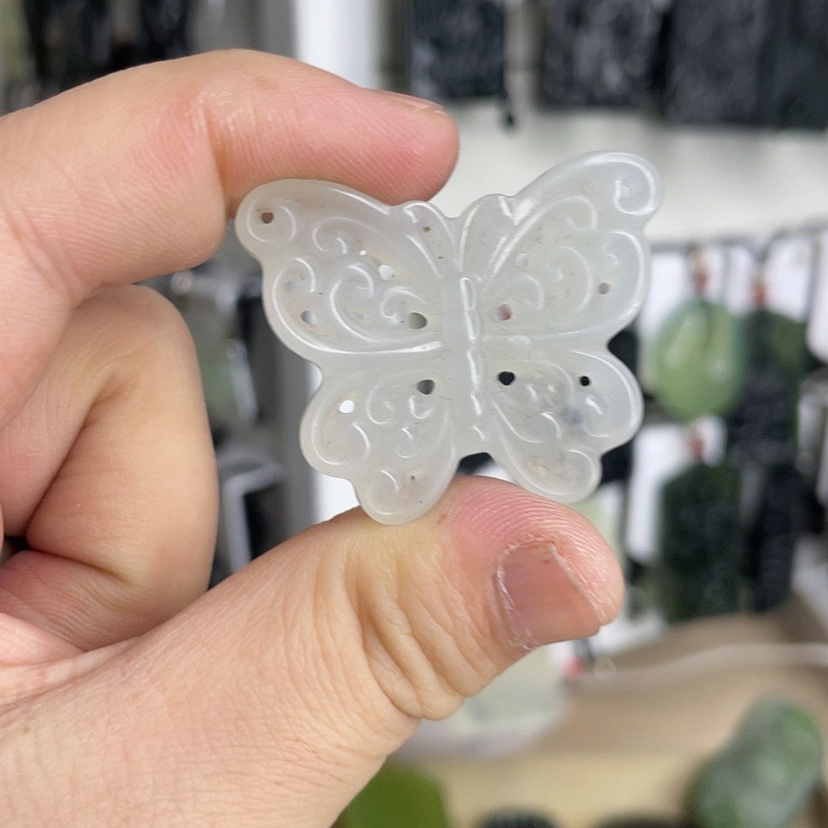 【闪购商品】岫玉颈饰未镶嵌蝴蝶