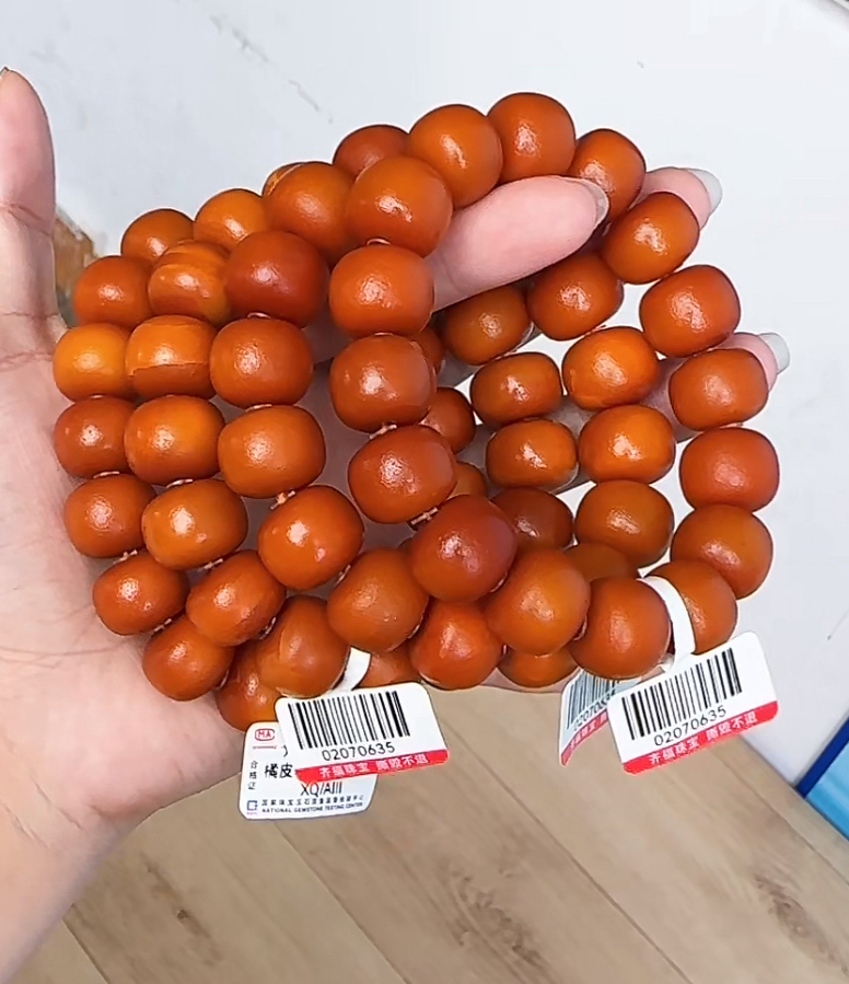 【齐福珠宝】XQ0635/15mm天然琥珀蜜蜡橘皮老型手串（多样性发其一）