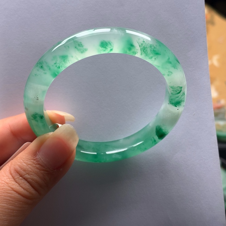 石英质玉未镶嵌手镯