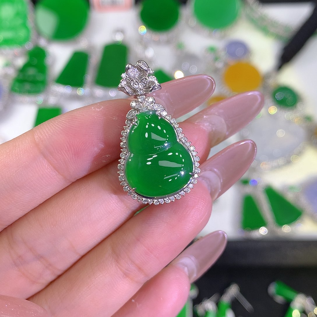 翡翠颈饰18K金镶嵌1111111111