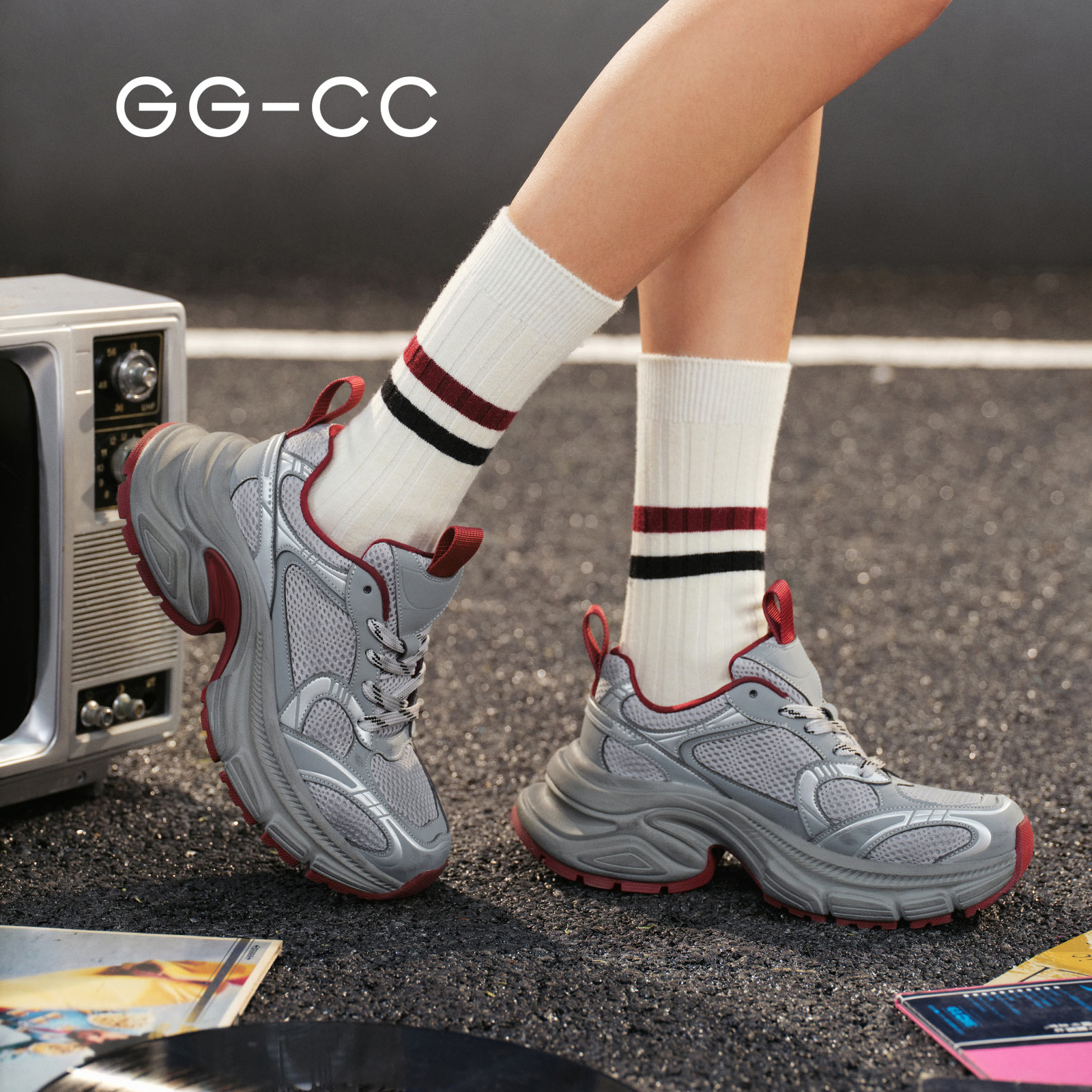 GG-CC【火焰星云】2025年春季潮流厚底做旧网面老爹鞋女5277