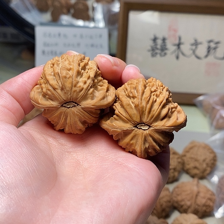 小***。文玩核桃吊坠11111111111111