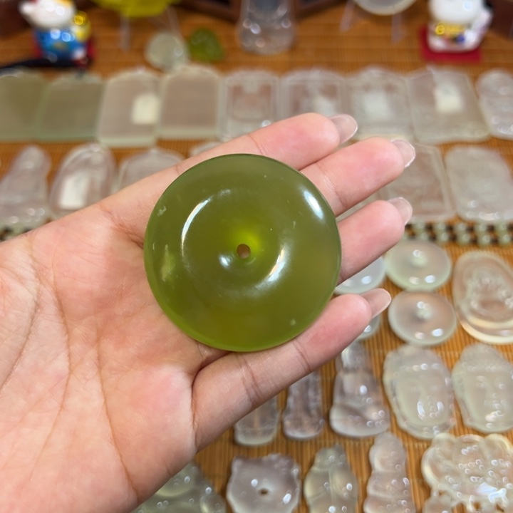 岫玉未镶嵌岫玉绿冰挂件大平安扣