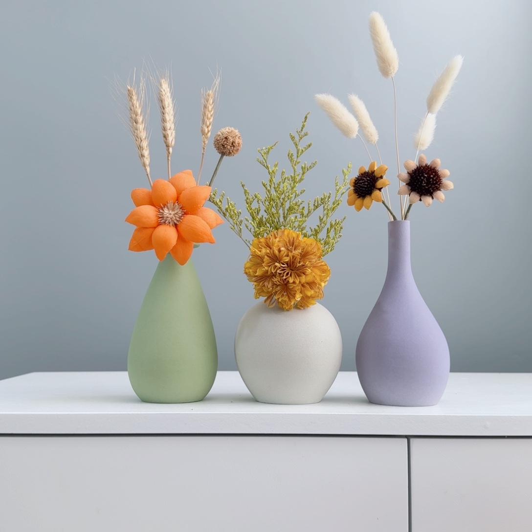 摆件陶瓷小花瓶含花总高约20-30cm