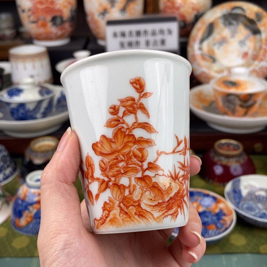 陶瓷的设计师是一个人