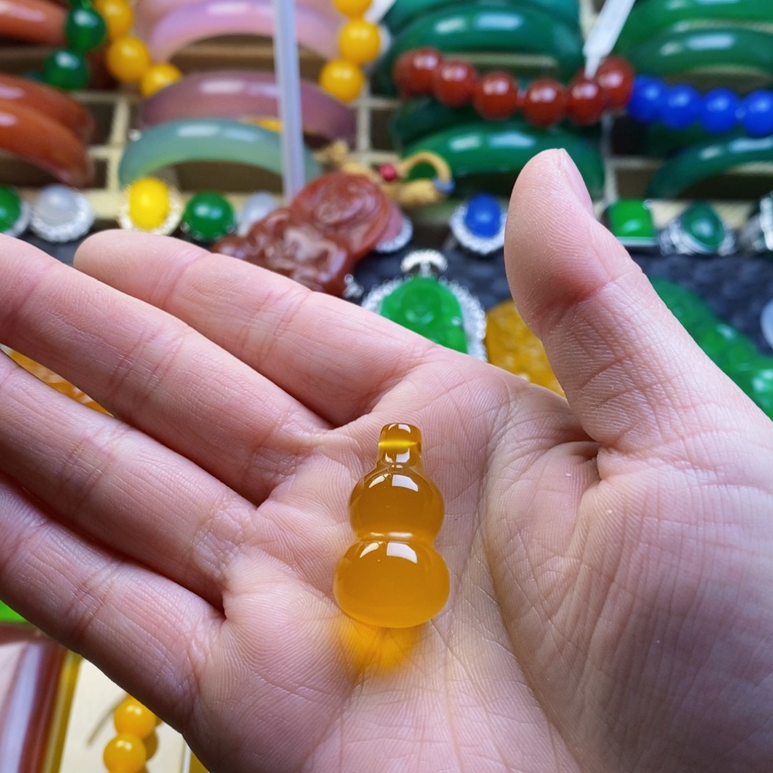 追***子玛瑙/玉髓未镶嵌颈饰